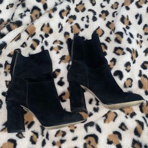 Black, Suede, Size 6.5 Chinese Laundry Heeled Boots